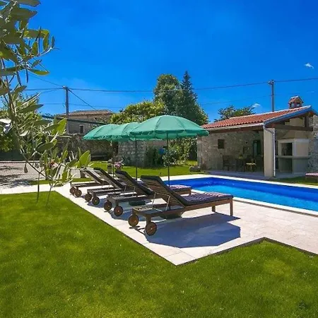 Villa Hisina Near Porec For 6 People With Private Swimming Pool Baderna