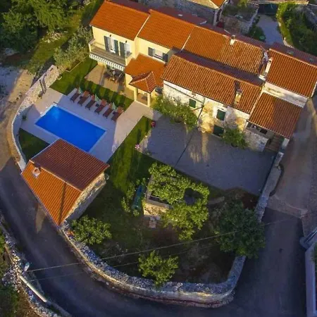 Hisina Near Porec For 6 People With Private Swimming Pool